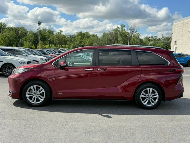 2021 Toyota Sienna Limited AWD 7-Passenger - 22902310 - 18