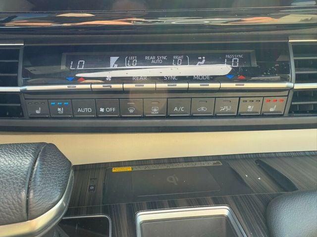 2021 Toyota Sienna Limited AWD 7-Passenger - 22902310 - 32