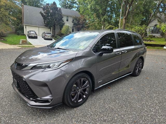 2021 Toyota Sienna XSE