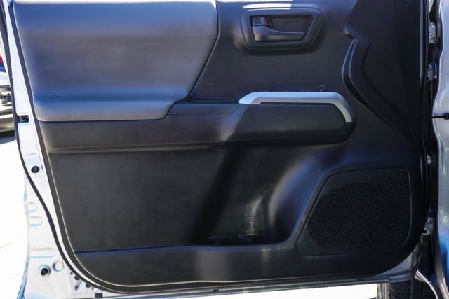 2021 Toyota Tacoma 2WD SR5 Double Cab 5' Bed V6 Automatic - 22930439 - 16
