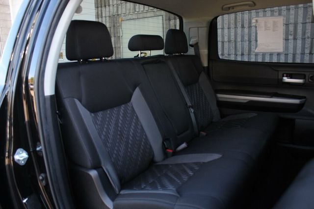 2021 Toyota Tundra 4WD SR5 CREWMAX  - 22900633 - 10
