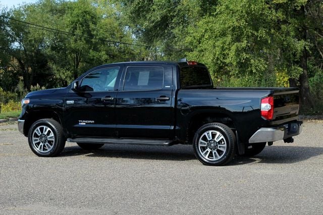 2021 Toyota Tundra 4WD SR5 CREWMAX  - 22900633 - 17