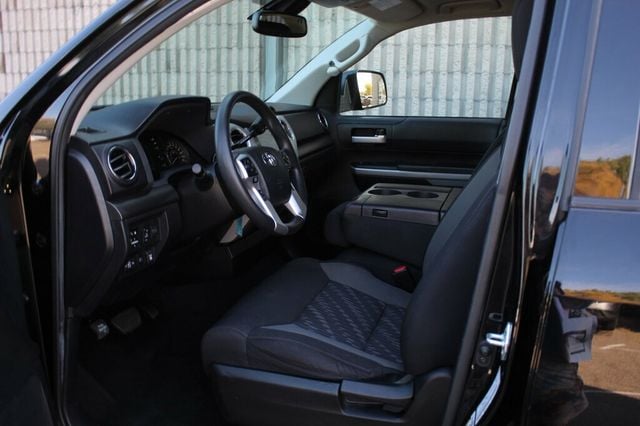 2021 Toyota Tundra 4WD SR5 CREWMAX  - 22900633 - 22