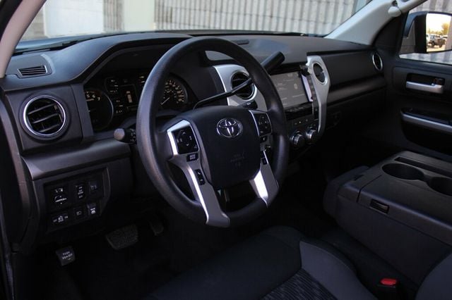 2021 Toyota Tundra 4WD SR5 CREWMAX  - 22900633 - 23