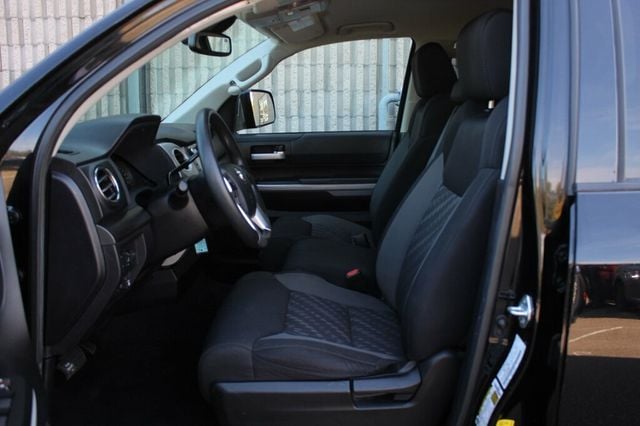 2021 Toyota Tundra 4WD SR5 CREWMAX  - 22900633 - 24