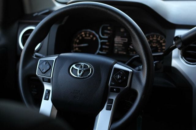 2021 Toyota Tundra 4WD SR5 CREWMAX  - 22900633 - 27