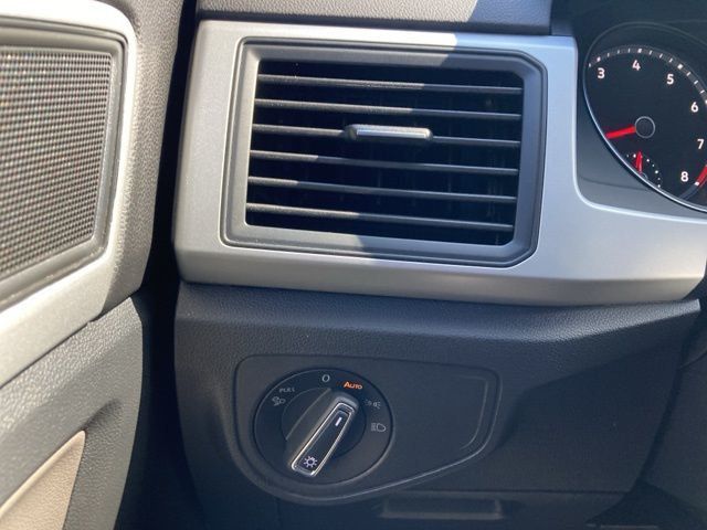 2021 Volkswagen Atlas Cross Sport 2.0T SE w/Technology FWD - 22924980 - 24