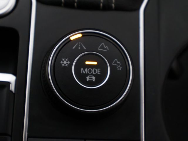 2021 Volkswagen Atlas Cross Sport 3.6L V6 SE w/Technology R-Line 4MOTION - 22922171 - 51