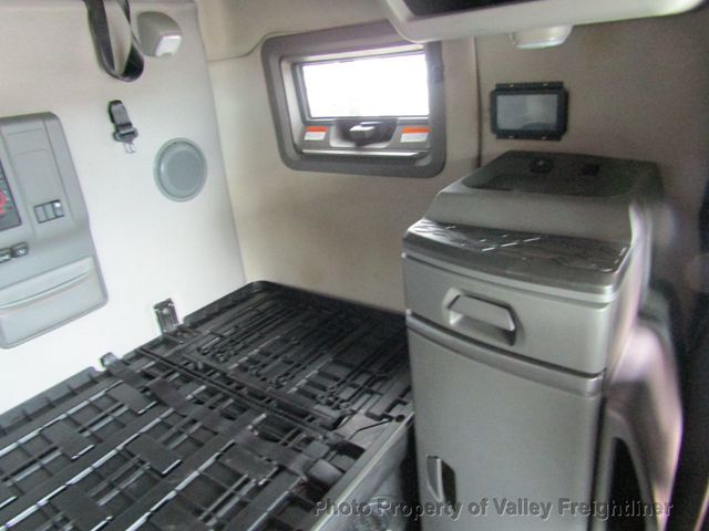 2021 Volvo 760  - 22906999 - 18