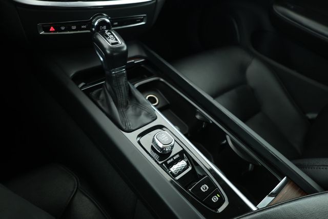 2021 Volvo S60 T6 AWD Momentum *Ltd Avail* with Premium and Climate Packages - 22930930 - 13
