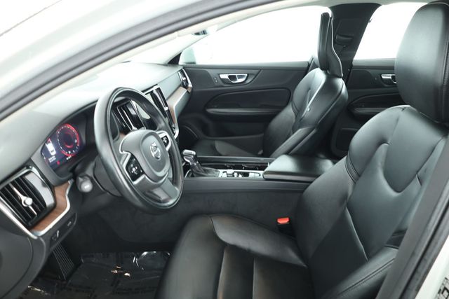 2021 Volvo S60 T6 AWD Momentum *Ltd Avail* with Premium and Climate Packages - 22930930 - 16