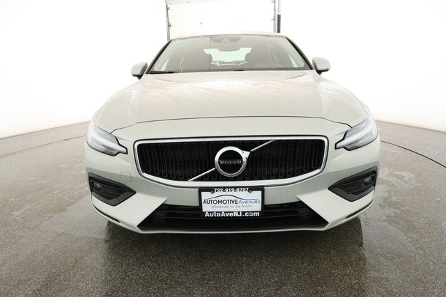 2021 Volvo S60 T6 AWD Momentum *Ltd Avail* with Premium and Climate Packages - 22930930 - 1