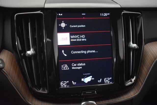 2021 Volvo XC60 T5 AWD Momentum - 22913699 - 19