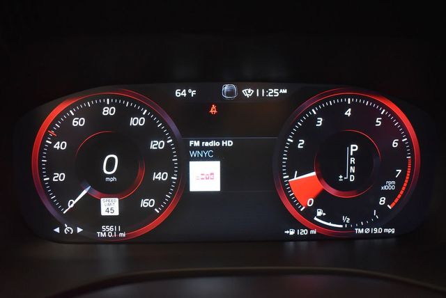 2021 Volvo XC60 T5 AWD Momentum - 22913699 - 20