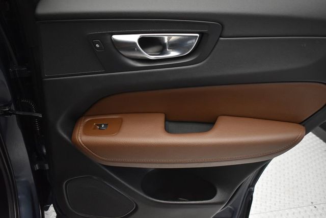 2021 Volvo XC60 T5 AWD Momentum - 22913699 - 29