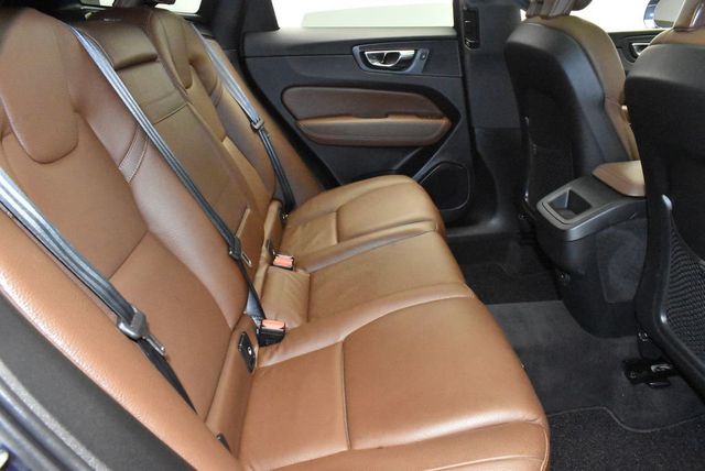 2021 Volvo XC60 T5 AWD Momentum - 22913699 - 30