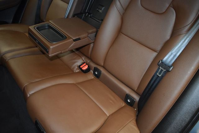 2021 Volvo XC60 T5 AWD Momentum - 22913699 - 34