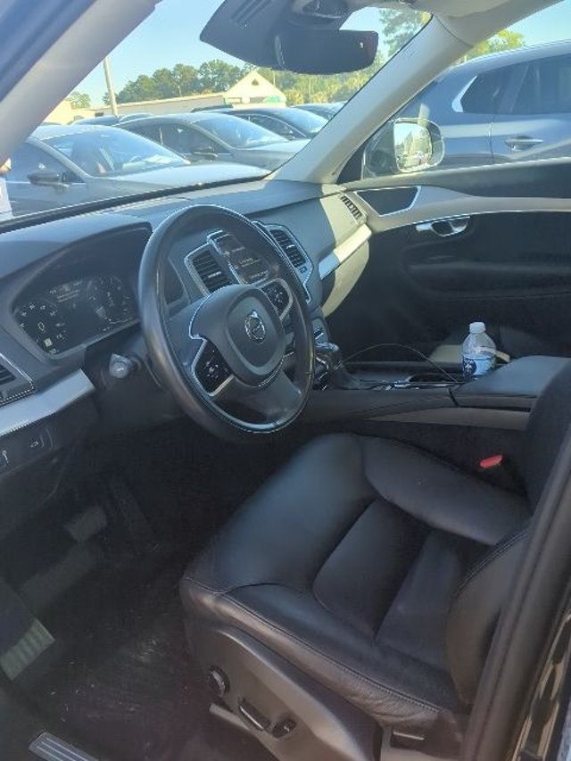 2021 Volvo XC90 T5 FWD Momentum 7P - 22932119 - 4