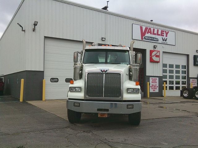 2021 Western Star 4900 2021 WESTERN STAR 4900SB  DAY CAB - 22842625 - 1