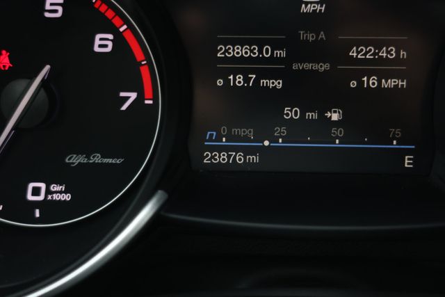 2022 Alfa Romeo Giulia AWD - 22939972 - 14