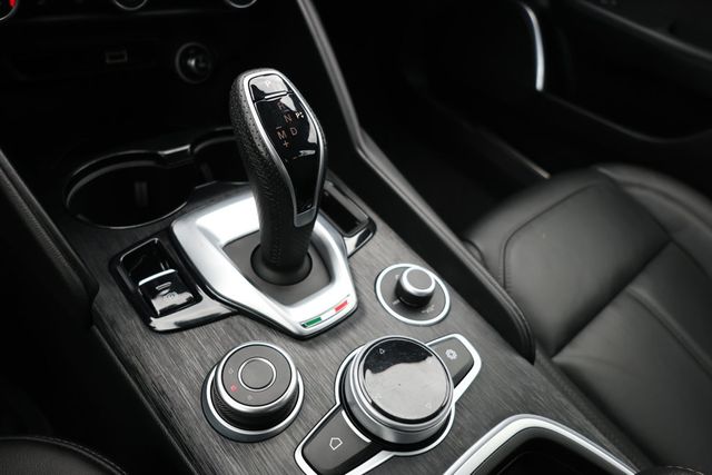 2022 Alfa Romeo Giulia AWD - 22939972 - 15