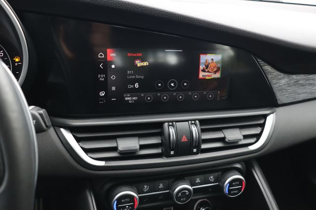 2022 Alfa Romeo Giulia AWD - 22939972 - 16