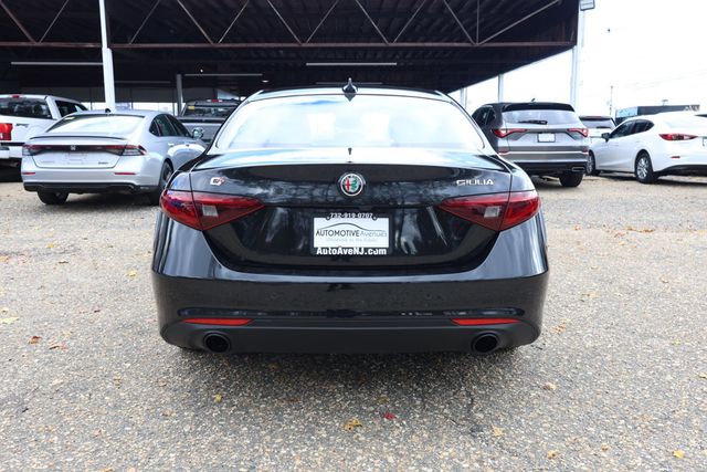 2022 Alfa Romeo Giulia AWD - 22939972 - 3