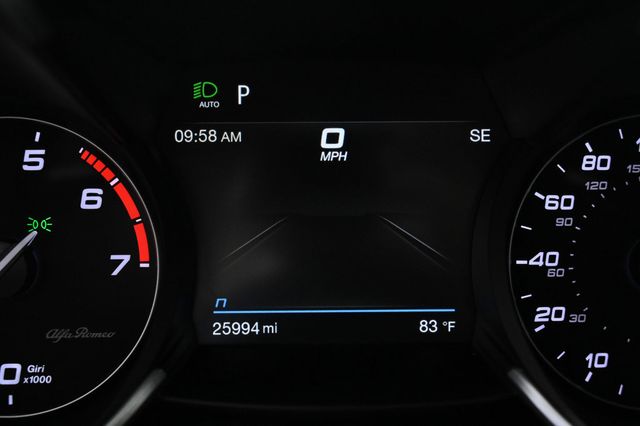 2022 Alfa Romeo Giulia Ti - 22899639 - 10