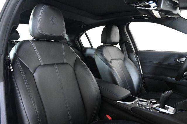 2022 Alfa Romeo Giulia Ti - 22899639 - 15