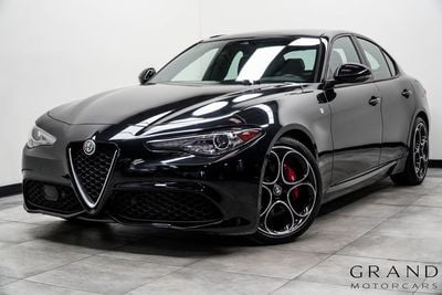 2022 Alfa Romeo Giulia Ti's photo