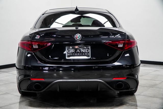 2022 Alfa Romeo Giulia Veloce - 22935349 - 10