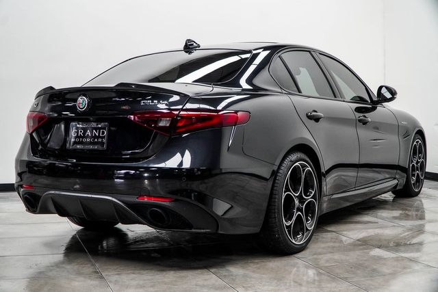 2022 Alfa Romeo Giulia Veloce - 22935349 - 11