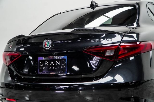 2022 Alfa Romeo Giulia Veloce - 22935349 - 12