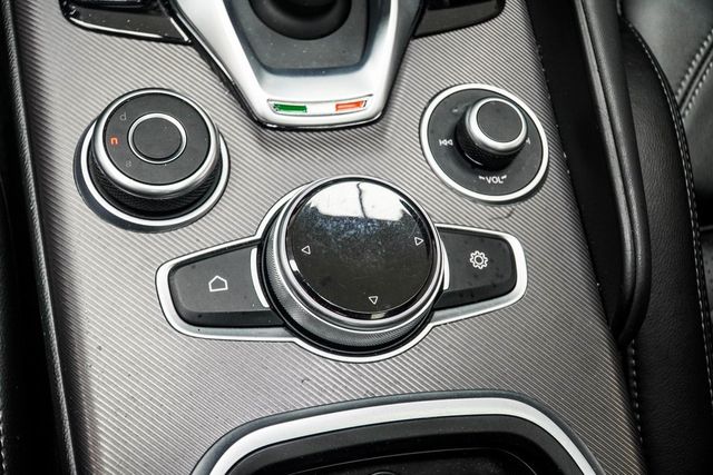 2022 Alfa Romeo Giulia Veloce - 22928219 - 17