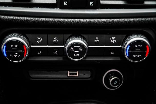 2022 Alfa Romeo Giulia Veloce - 22928219 - 19