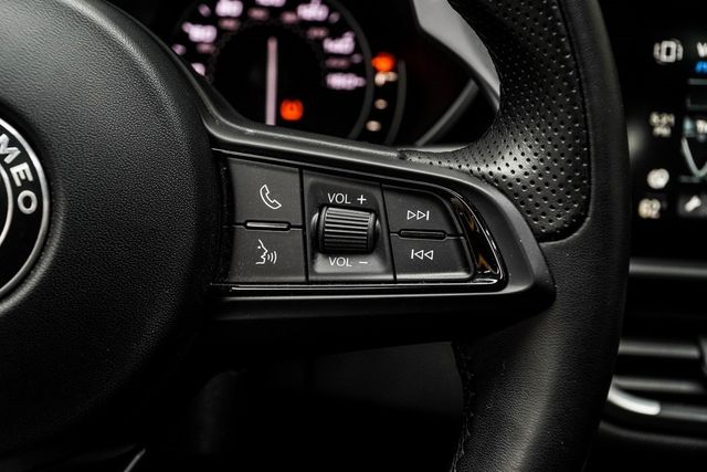 2022 Alfa Romeo Giulia Veloce - 22928219 - 25