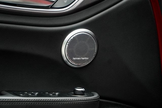 2022 Alfa Romeo Giulia Veloce - 22928219 - 32