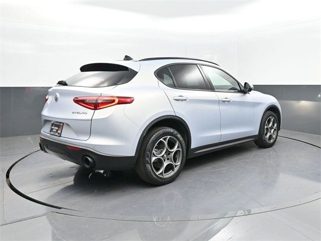 2022 Alfa Romeo Stelvio Sprint AWD - 22872382 - 38
