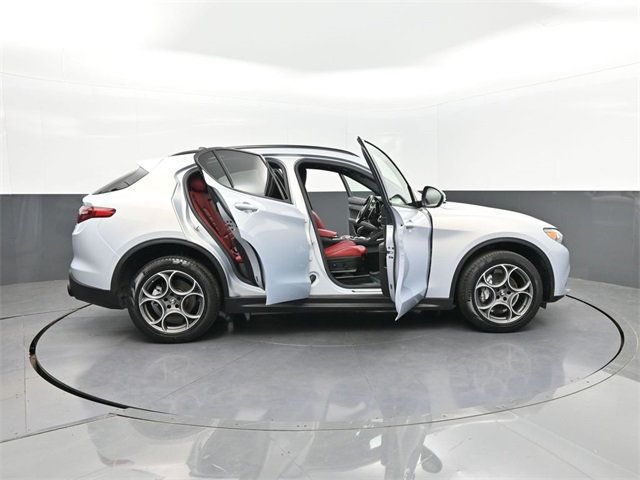 2022 Alfa Romeo Stelvio Sprint AWD - 22872382 - 43