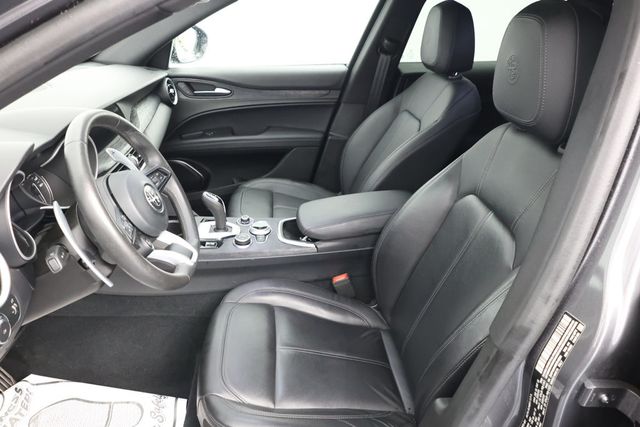 2022 Alfa Romeo Stelvio Sprint AWD with 19'' Sport 5-Hole Aluminum Wheels - 22939505 - 15