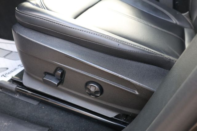 2022 Alfa Romeo Stelvio Sprint with Dual-Pane Sunroof & 19'' Wheels - 22939930 - 11