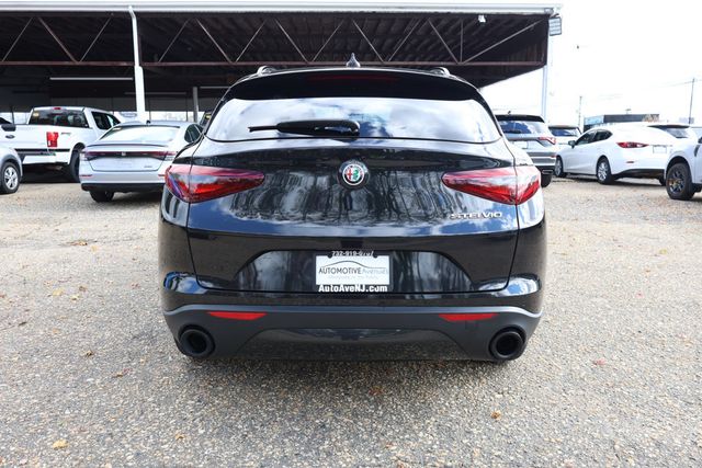 2022 Alfa Romeo Stelvio Sprint with Dual-Pane Sunroof & 19'' Wheels - 22939930 - 3