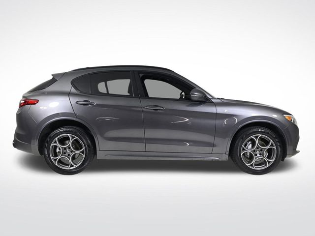 2022 Alfa Romeo Stelvio Ti - 22884603 - 5