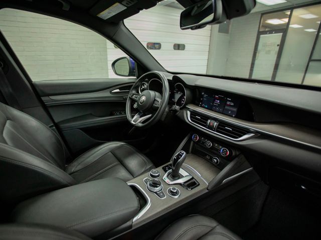 2022 Alfa Romeo Stelvio Ti - 22842261 - 17