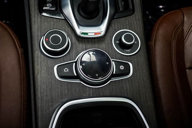 2022 Alfa Romeo Stelvio Ti - 22911492 - 17