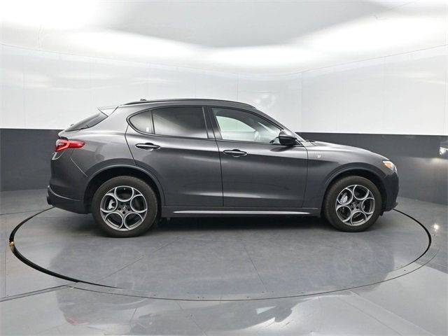 2022 Alfa Romeo Stelvio Ti - 22930365 - 36