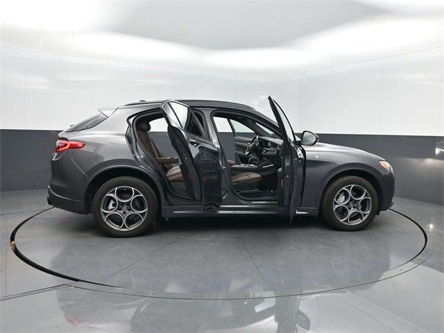 2022 Alfa Romeo Stelvio Ti - 22930365 - 40
