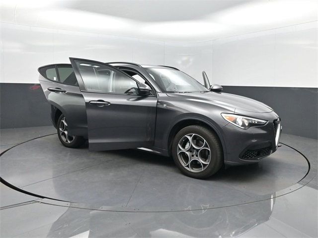 2022 Alfa Romeo Stelvio Ti - 22930365 - 41