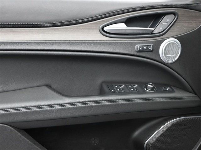2022 Alfa Romeo Stelvio Ti - 22930365 - 8