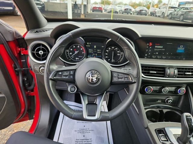 2022 Alfa Romeo Stelvio Ti AWD - 22934208 - 17